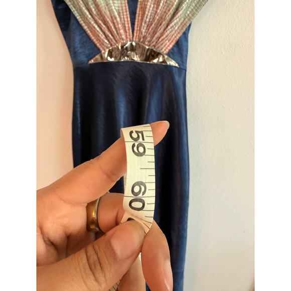 Top - Picture 6 of 10